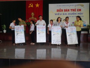 Lộc Ninh: Tổ chức diễn đàn “Điều em muốn nói”