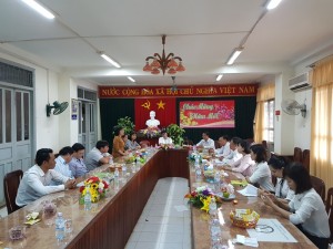 Văn phòng Hội đồng nhân dân - Ủy ban nhân dân huyện Lộc Ninh họp mặt đầu Xuân Đinh Dậu 2017